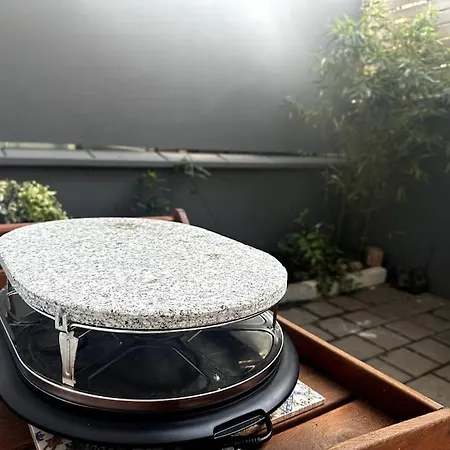 Διαμέρισμα Authentic With Garden